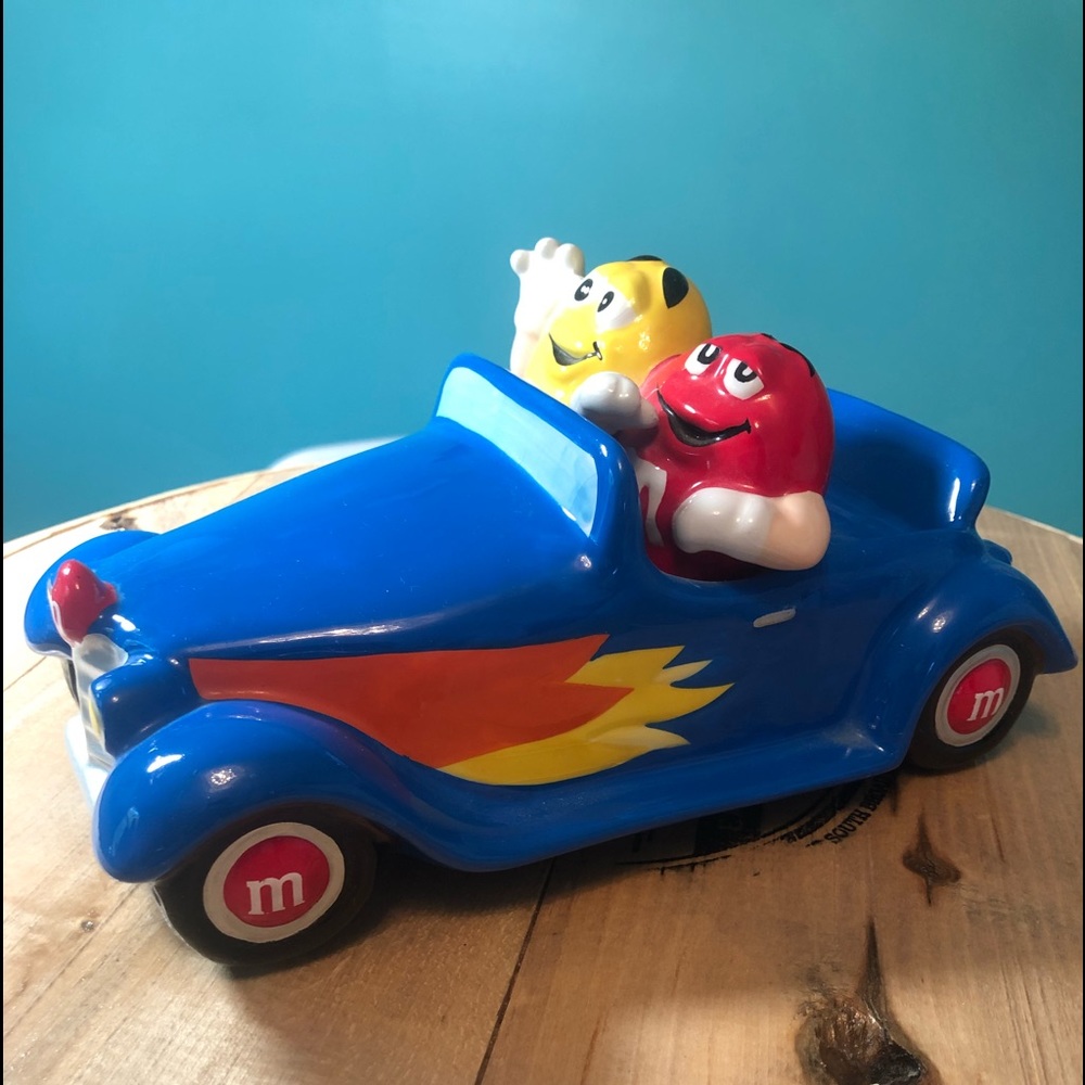 Vintage M&M ceramic car